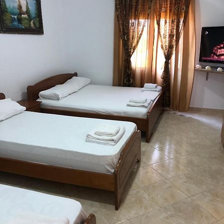 Emas Apartments Sarande Private Beach Εξωτερικό φωτογραφία