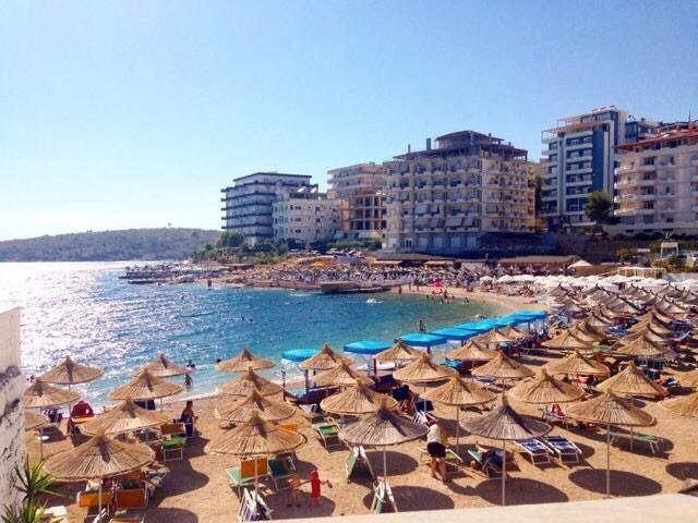 Emas Apartments Sarande Private Beach Εξωτερικό φωτογραφία
